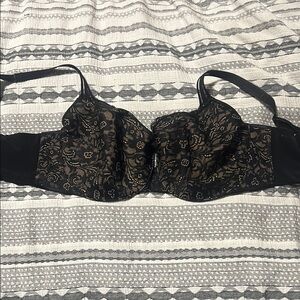 Soma bra: Elegant Black Lace Bra 36G